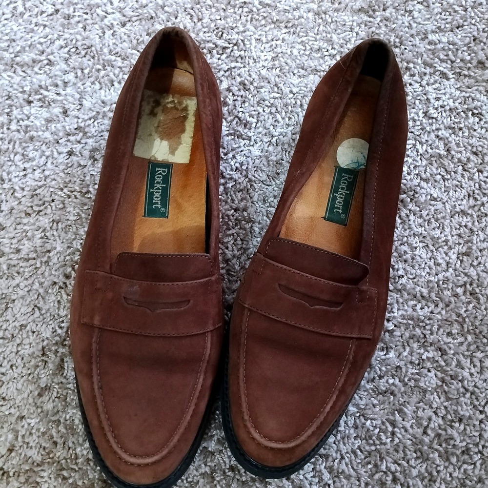 Rockport Penny Loafer Womens 8.5 Brown Good Suede Vibram Sole Classic Slip On
